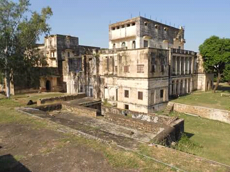 pawangarh fort 